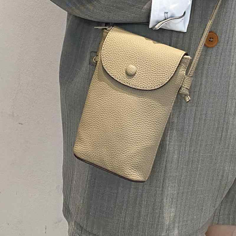 斜めがけバッグ レディース ミニ 軽便 携帯小銭入れ 鍵付き コンパクト 日常使い