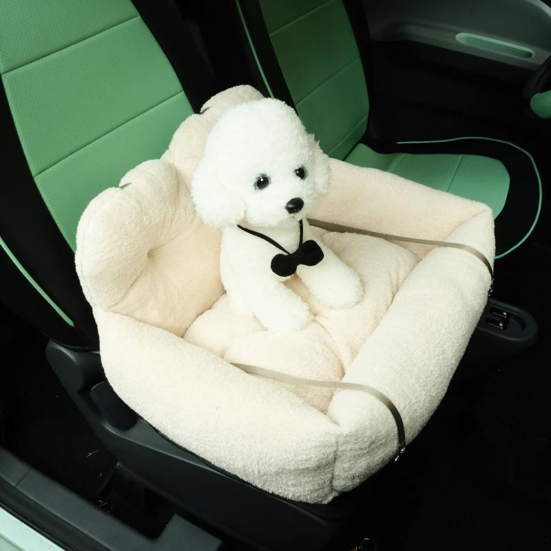 ペットベッド 犬 猫 ペットハウス クッション スクエア型 ふわふわ もこもこ 冬用 暖かい 洗える あったか 滑り止め 室内用 寝床 ペット用品 安眠 ぐっすり眠れる ケージ用 ソファ 中型犬 小型犬 ボア素材 4,296円