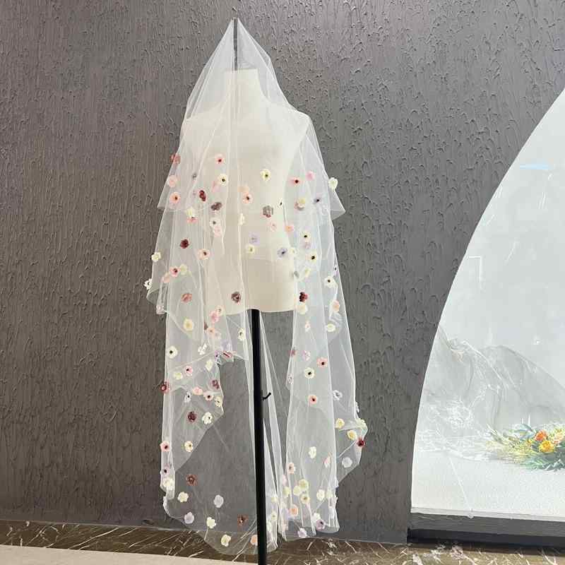 ウエディングベールレディースロング丈 立体フラワー花柄刺繍 結婚式披露宴花嫁前撮り二次会 撮影小物ヘアアクセサリーアイテム カラーチュールシースルー華やかロマンチック フェミニンエレガントレトロ ベーシックナチュラルスタンダード