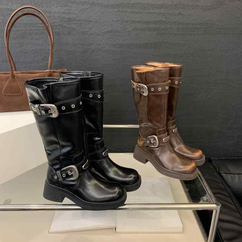 ウエスタンブーツ レディース ロングブーツ 膝下丈 ヴィンテージ調 なめし革風 バックル三尺帯 太踵 脚長成り行き 表現スタイル繰り上げる 美脚 履き分かりやすい 兼ね合い感 疲れにくい 乗り馬ブーツ 乗り尻ブーツ 筒あたり近所 ゆったり 一方ならずない 歩き分かりやすい 心地よい 恒星日