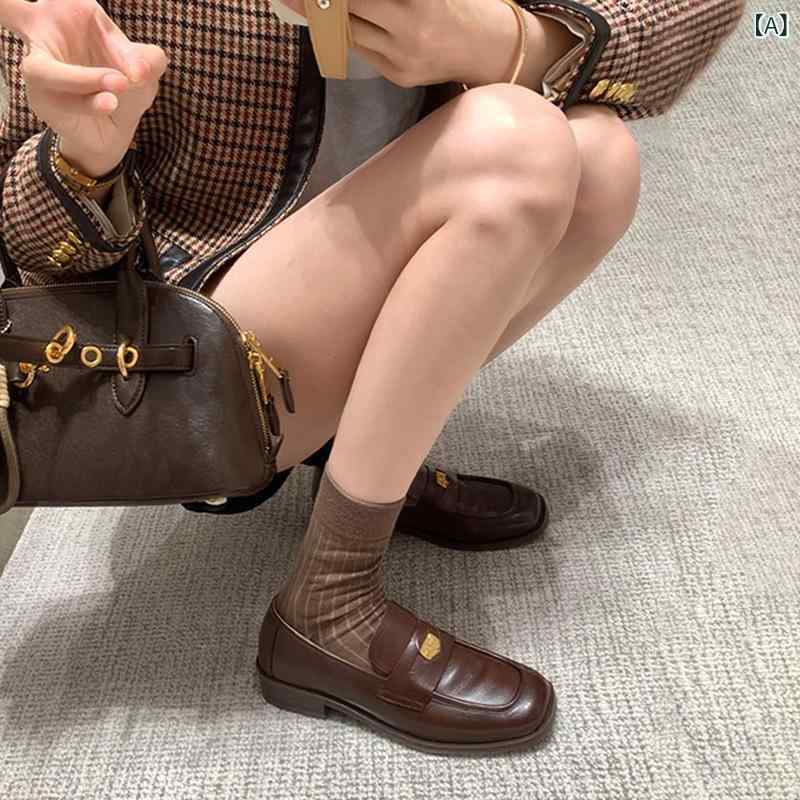 ローファー 革 レディース コインローファー 牛革 ぺたんこ 軽やか 高見え クラシック ヴィンテージ風 お出かけ リアルレザー フラット 柔らかい素材 履き口ゆったり 足馴染みが良い 洗練 ラウンドトゥ カジュアルコーデ フォーマル 普