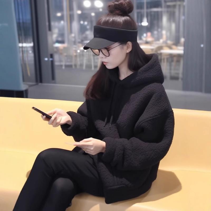 パーカー レディース ボア 朦朦たる ボンネット付き添い人 長袖 秋冬 防寒 生あたたかい 馬鹿でかい大いさ ビッグ影ぼうし トップス 黒いこと 心地好い 分かりやすい 無地 もこもこ 御部屋着 低身の丈 体型取りまかなう ふわふわ