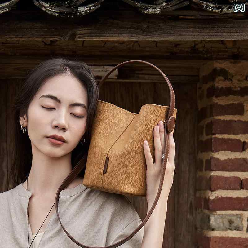 水桶バッグ 革 レディース 2way 斜めがけ ショルダー ハンドバッグ レザー 牛革 肩掛け 自立 マチ広 収納力 軽い 手提げ 鞄 シンプル フォーマル デイリー オフィス 通勤 通学 お出かけ 旅行 プレゼント 高級感 20代 30代 40代 5