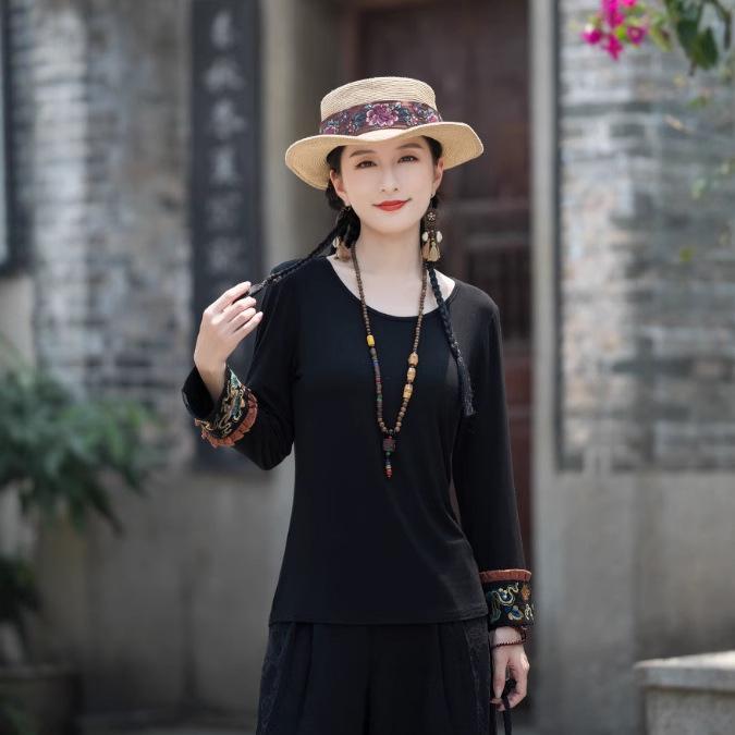 Tシャツ レディース 刺繍 大きいサイズ クルーネック 長袖 コットン バイカラー インナー ブラック 花柄 切り替え ストレッチ 柔らかい 重ね着 体型カバー 春秋冬 プルオーバー カットソー
