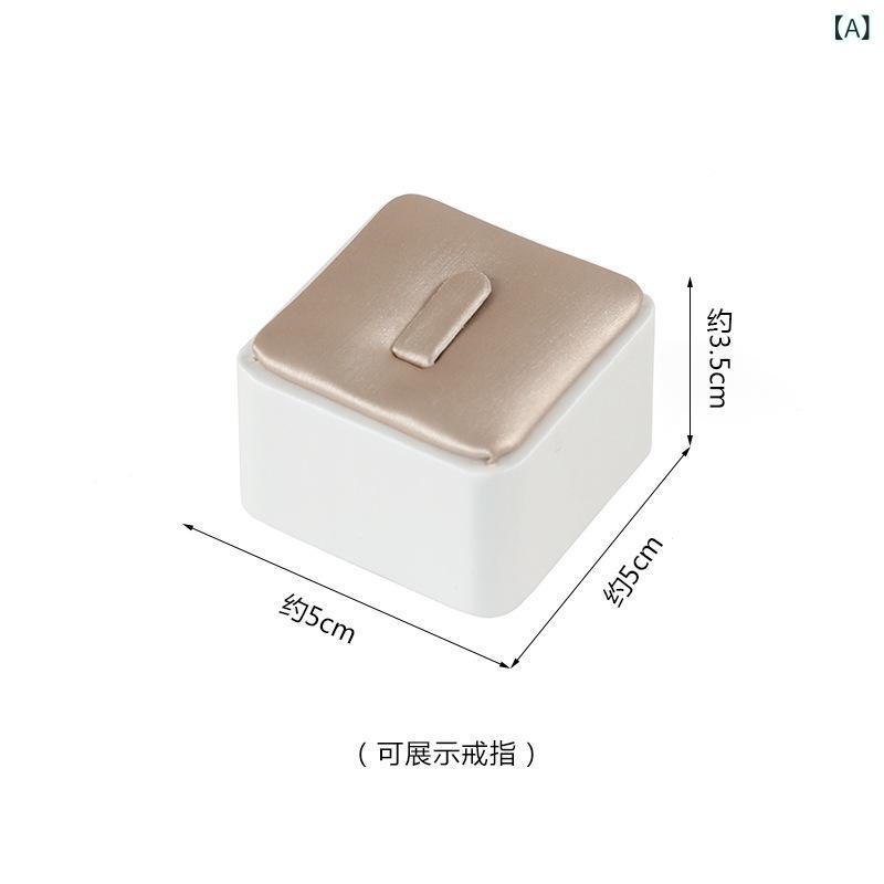ジュエリー展示トレイ アクセサリー収納ケース ピアス ネックレス 指輪 スタンド ディスプレイ用品 収納ラック 撮影道具 小物入れ 整理トレー 省スペース 展示用 多機能 シンプル 使いやすい|やすらぎマーケット