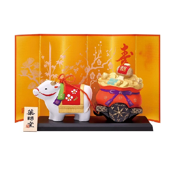 【招福干支】牛の置物(重さ１.１kg)【丑】 招福干支】牛の置物(重さ1.1kg)【丑】
