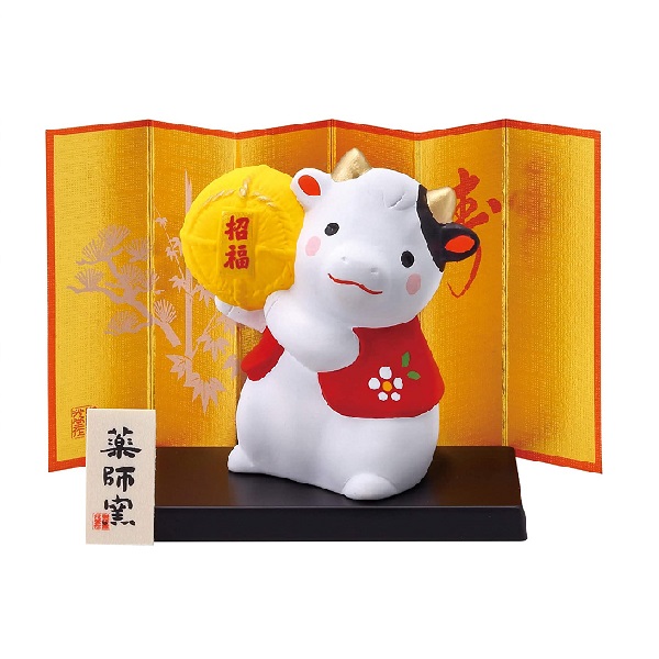 楽天市場】【開運干支置物】開運錦彩招福丑（子うし付）牛（うし）の