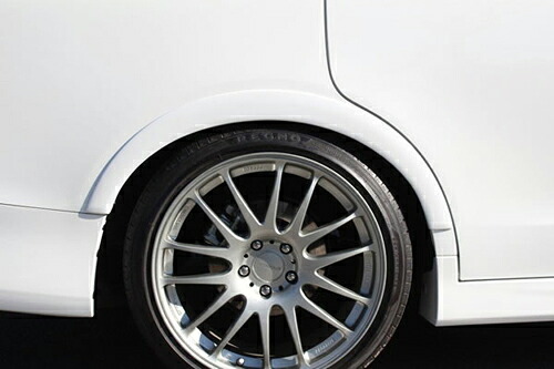 GARAGE VARY VALIANT ローダウンフェンダートリム ホンダ ステップワゴン スパーダ RK5/RK6/RK7用 (3-5118)【エアロ】【自動車パーツ】 ガレージベリー ヴァリアント