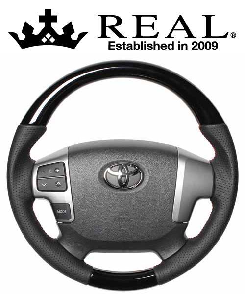 REAL STEERING オリジナルシリーズ ガングリップ小径 トヨタ レジアスエース 4型 200系用 カラー：ピアノブラック(レッド×ブラック ユーロステッチ) (H214-PBW-RD)【ハンドル】【自動車パーツ】 レアル ステアリング