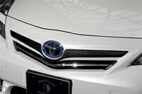 ROWEN JAPAN PREMIUM フロントグリルアクセント(FRP) 素地 トヨタ プリウスα(プリウスアルファ) 前期 ZVW40W/ZVW41W用 (1T005C00)【エアロ】【自動車パーツ】 ロェン ジャパンプレミアム