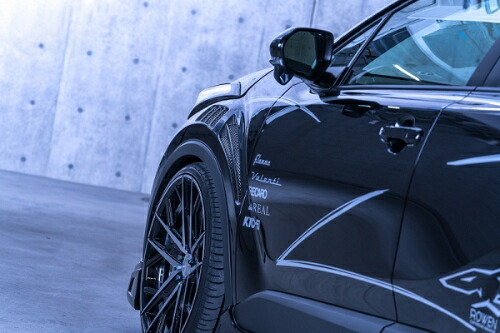 ROWEN JAPAN PREMIUM RRフロントフェンダー(FRP) 塗り分け塗装済み トヨタ C-HR 前期 ZYX10/NGX10/NGX50用 (1T026F00##)【エアロ】【自動車パーツ】 ロェン ジャパンプレミアム
