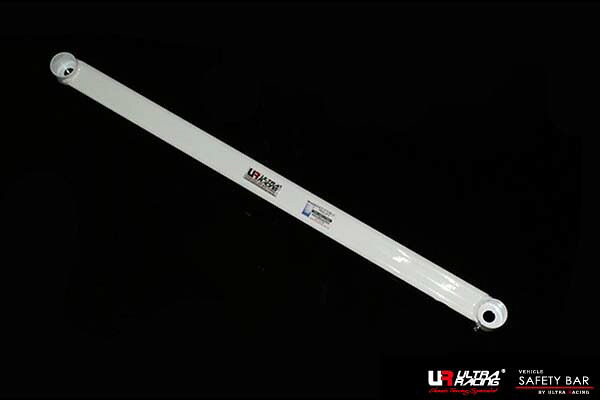Ultra Racing フロントメンバーブレース アウディ A6 (C7)/A6アバント (C7) 4GCGWS/4GCRES/4GCDN/4GCYG用 (LA2-2486)【補強パーツ】【自動車パーツ】 ウルトラレーシング Front Member Braces