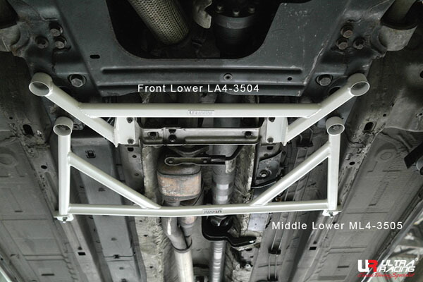 Ultra Racing フロントメンバーブレース アルファロメオ 159 93932用 (LA4-3504)【補強パーツ】【自動車パーツ】 ウルトラレーシング Front Member Braces