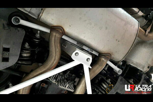 Ultra Racing リアメンバーブレースBMW X4 G02 UJ30用 (RL2-4004(A))【補強パーツ】【自動車パーツ】ウルトラレーシング Rear Member Braces｜矢東タイヤ 18,148円