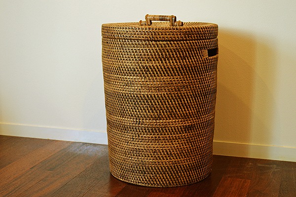 楽天市場】ランドリーバスケット 収納カゴ ラタン（籐）蓋つきラウンド