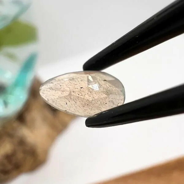★レビューで特典★ラブラドライト ペアシェイプ カボ 12mm×7,5mm B89880138-29♪ 天然石 ルース 宝石 ジェム 裸石 パワーストーン アクセサリーパーツ インテリア おしゃれ ナチュラル カフェ リゾート ホテルライク トライバル 9,353円