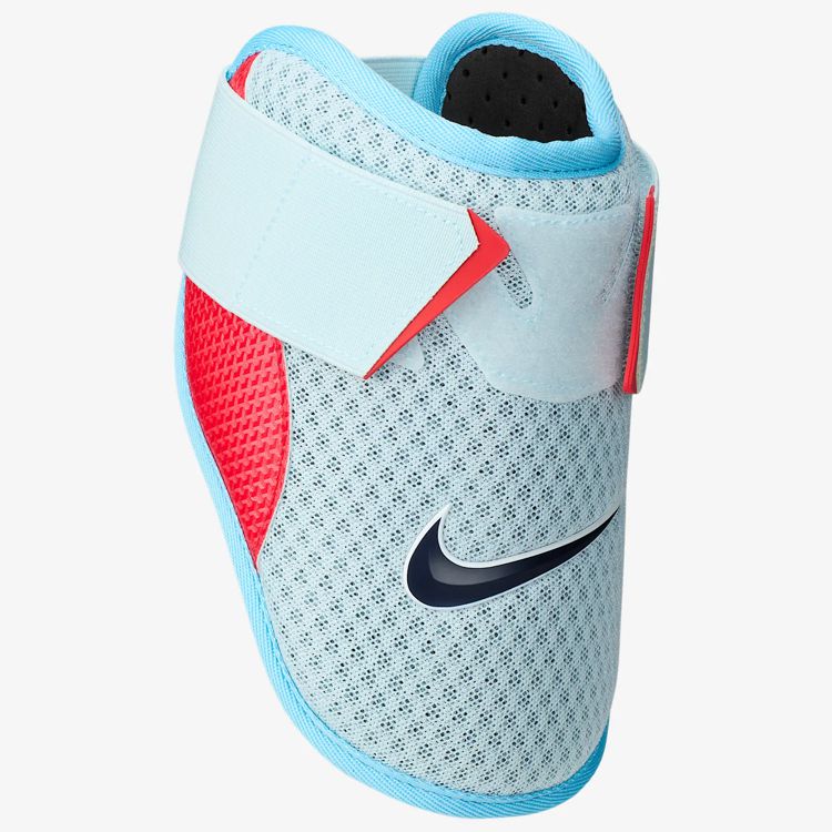 Jordan ナイキ アクーニャJr モデル フットガード NIKE 野球 草