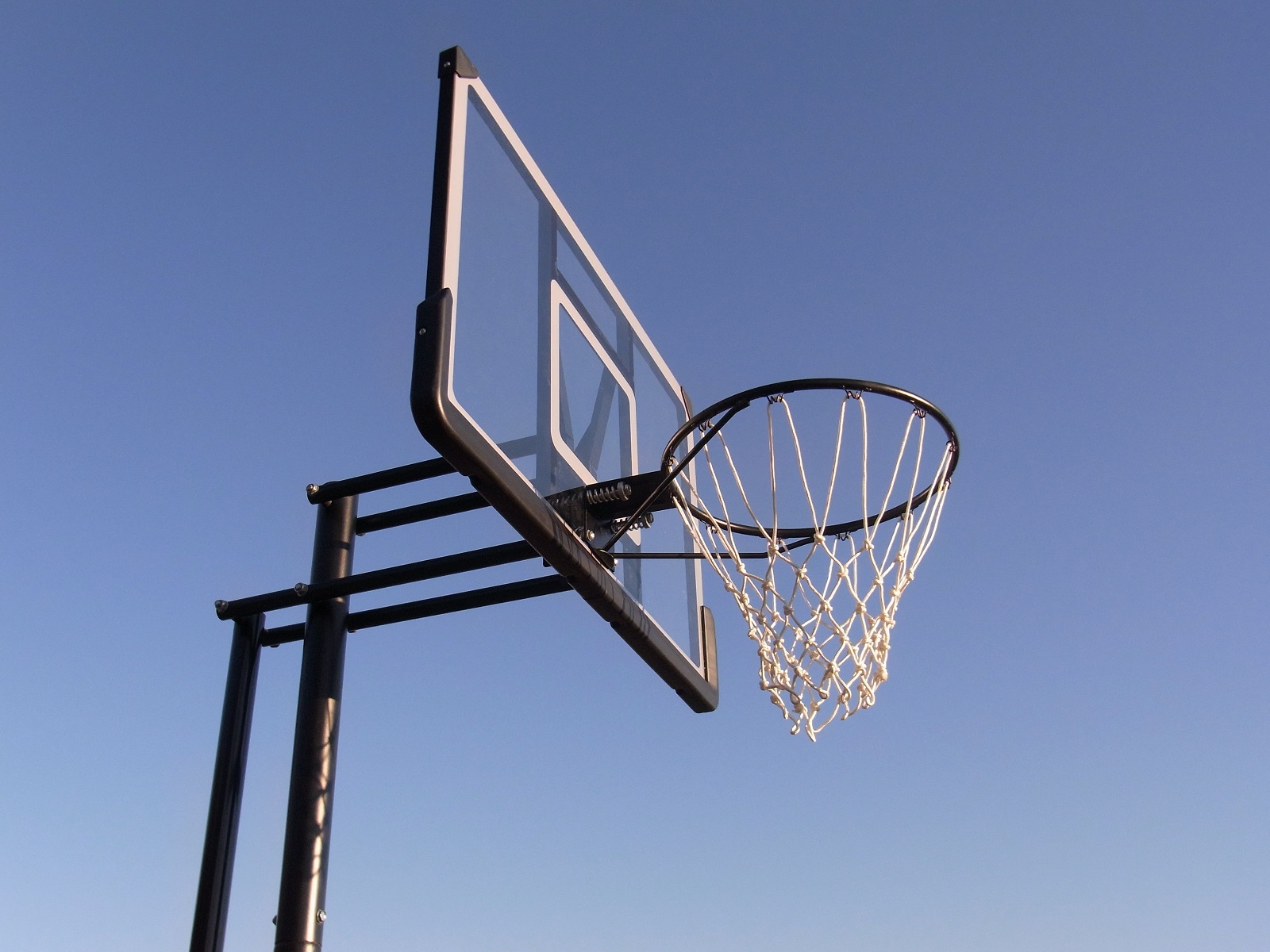 ゴール バスケット アジア初、セノーの壁面固定折畳式バスケットゴールが国際バスケットボール連盟（FIBA）の認定を取得｜セノー株式会社のプレスリリース
