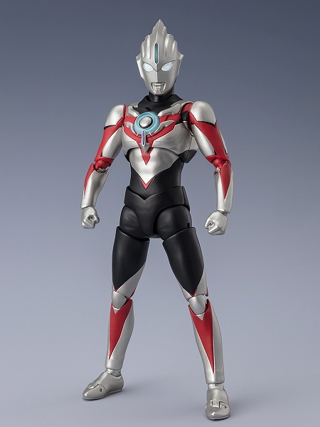 楽天市場】（新品・未開封・お買い得）S.H.Figuarts ウルトラマン