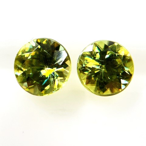 シャンデリヤ＆ピアス 入荷しました