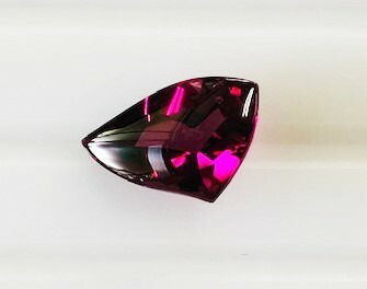 シャンデリヤ＆ピアス 入荷しました