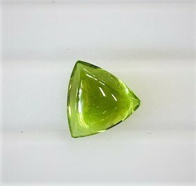 ペリドット　トリリアント　カボション 2.84ct　ルース