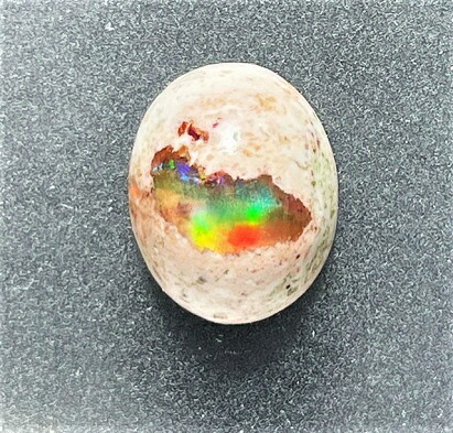 母岩オパール　4.31ct 　ルース