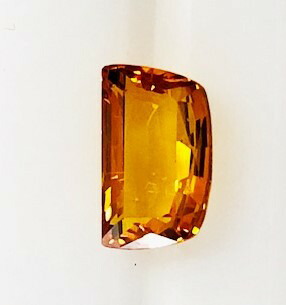イエローサファイア　 フリーシェイプ　1.67ct　ルース