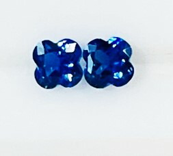 サファイア　花型カット　ペア 2個合計　0.65ct　ルース