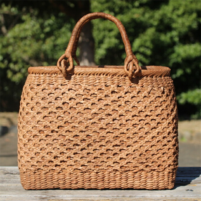 楽天市場】《伝統的な網代編みの風合いを活かした》山葡萄籠工房