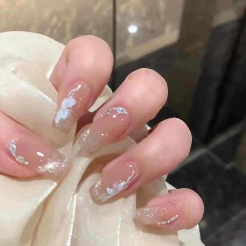 ネイルアート 上品 大人 レディース 女性 美容 ネイル ネイルチップ 韓国 かわいい おしゃれ ジェルネイル マニキュア キラキラ 豪華 デザイン ハンド 綺麗 ラメ グラデーション ラインストーン 花 手書き スクエア