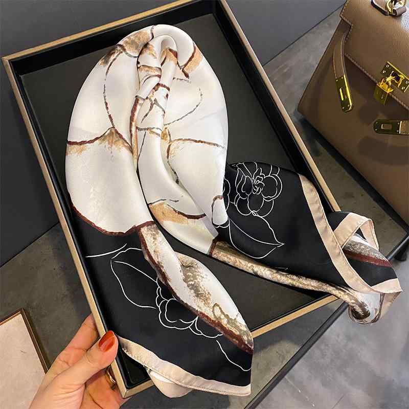春夏 秋冬 レディース ファッション 女性 70×70cm スカーフ ストール ショール バラ 花 フラワー おしゃれ かわいい シック シンプル オフィス 日焼け対策|YKC8