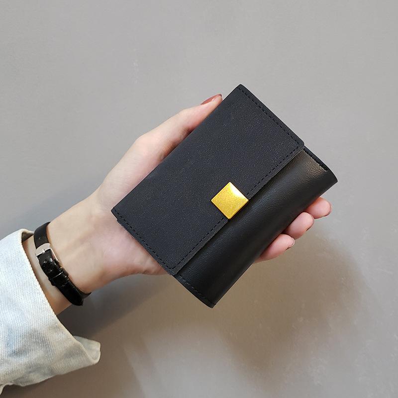 韓国 紙入れ 御上さん レディース 流行り物 格好のいい 可愛らしい ウォレット 分かりやすい 歌留多 折りたたみ 御釣り ミニ パウダーコンパクト 進め方