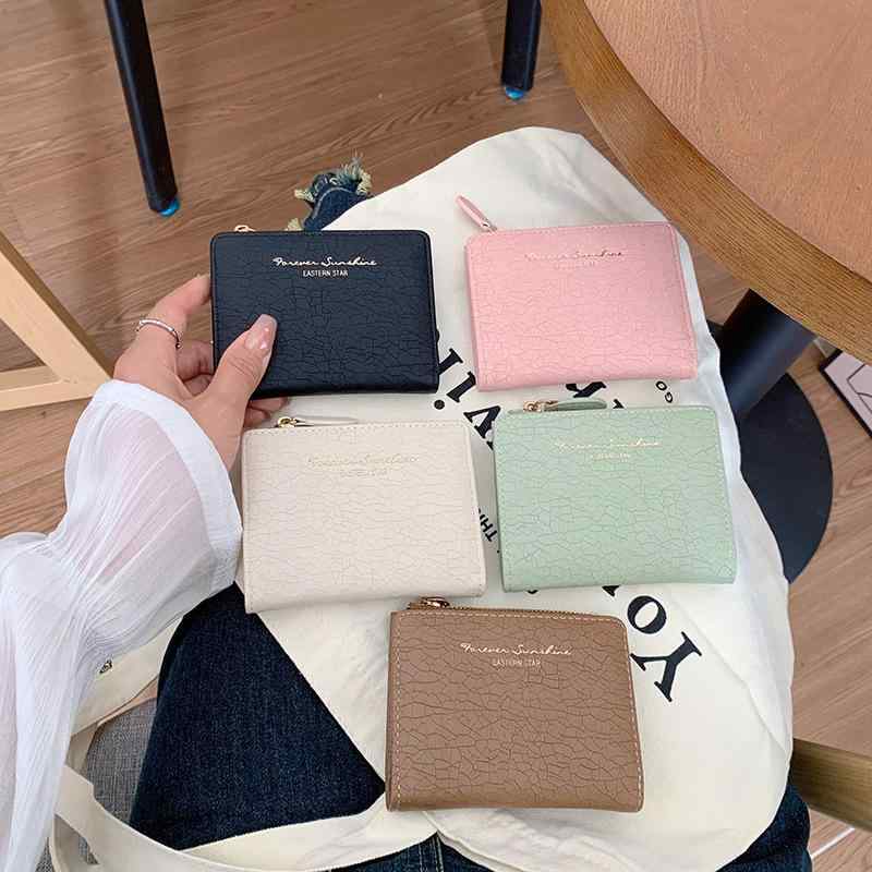 韓国 財布 女性 レディース ファッション おしゃれ かわいい ウォレット シンプル ミニ 折りたたみ コンパクト 運び 薄手