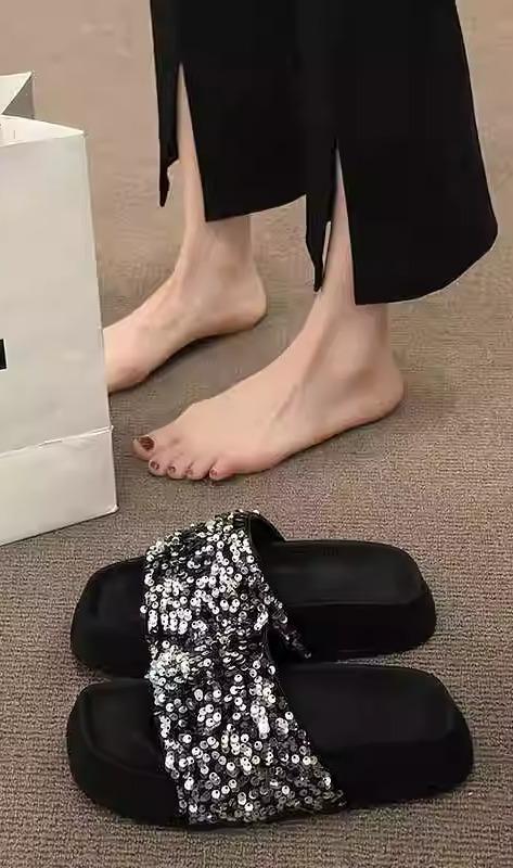 韓国 靴 シューズ 春夏 秋 冬 レディース 愛くるしげ 今めかしい お上さん用 アウターウェア用 厚 サンダル 夏 一文字 スパンコール 流行り物 家庭用スリッパ