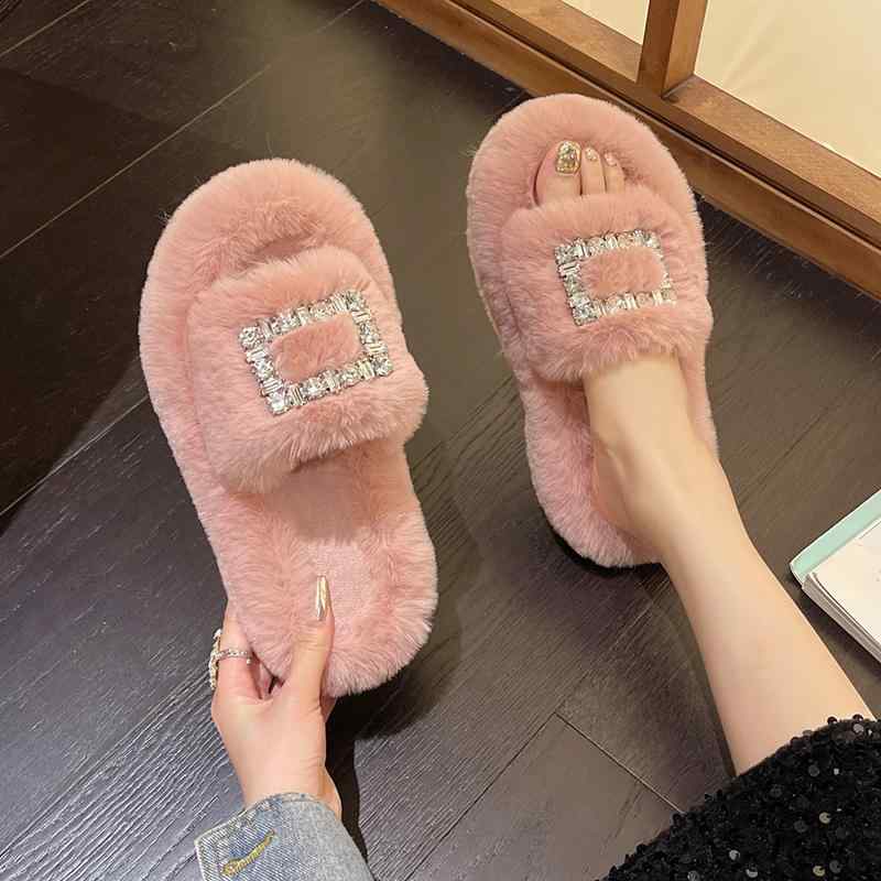 韓国 靴 シューズ 春夏 秋 冬 レディース 愛くるしげ 今めかしい 介護ホーム 屋内 厚 流行り物 生産ライン石ころ 真四角バックル 毛皮 家庭用スリッパ お上さん用 アウターウェア 年月 綿 家庭用スリッパ