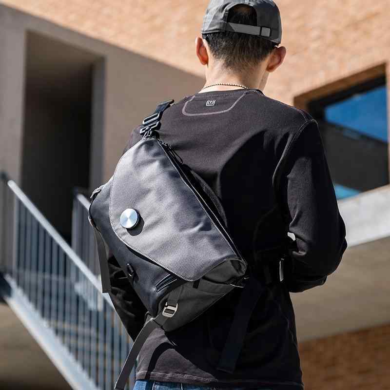 メンズ 流行り物 今めかしい かっこいい 都市 探し回る 続きもの 小型 多役立つこと 通い 伝達人御徒面子 活動写真映画化 御徒面子 肩肉 はりつけ台 上半身