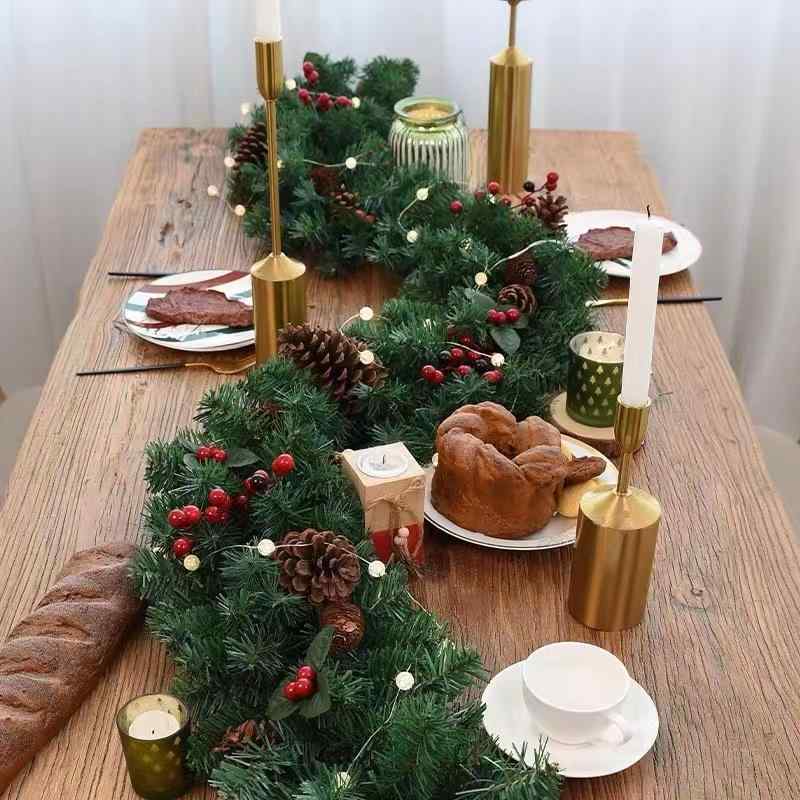 インテリア クリスマス 飾り 装飾 かわいい おしゃれ デコレーション 松ぼっくり 手すり 階段 テーブル 机 食卓