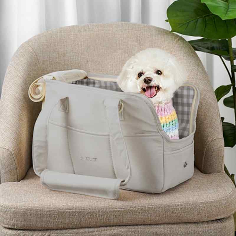 犬 猫 キャリー ペット 外出 バッグ ポータブル 運ぶ トラベル ショルダー トート シンプル かわいい おしゃれ マット 枕 セット 通気性 6,493円