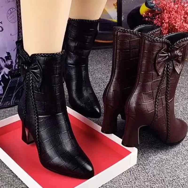 女性 韓国 おすすめ 秋冬 レディース ファッション かわいい おしゃれ シンプル 靴 ブーツ ショート ヒール リボン 革 レトロ