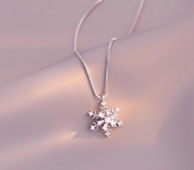 韓国 おすすめ レディース ファッション 女性 装飾 かわいい おしゃれ アクセサリー ジュエリー ネックレス プレゼント ギフト 友達 カップル 恋人 合金 メッキ 結晶 スノー 雪 高級 セーター チェーン キラキラ ラインストーン|YKC8