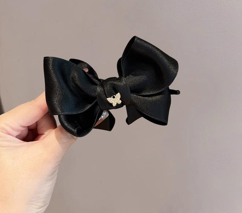 レディース ファッション 女性 かわいい おしゃれ 韓国 高級 ギフト プレゼント アクセサリー ジュエリー 髪飾り ヘア 後頭部 蝶 リボン クリップ 固定 ヘッド シンプル 髪留め キラキラ ラインストーン 装飾｜YKC8