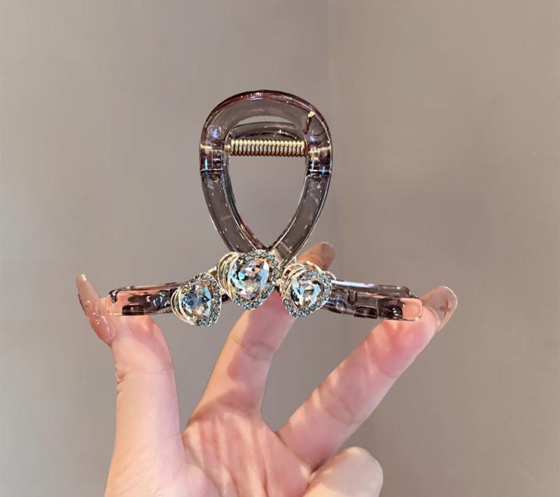 レディース ファッション 女性 かわいい おしゃれ 韓国 高級 ギフト プレゼント アクセサリー ジュエリー 髪飾り ヘア アクリル クリア ハート ラインストーン クリップ 後頭部 ヘッド キラキラ クリスタル 髪留め 装飾