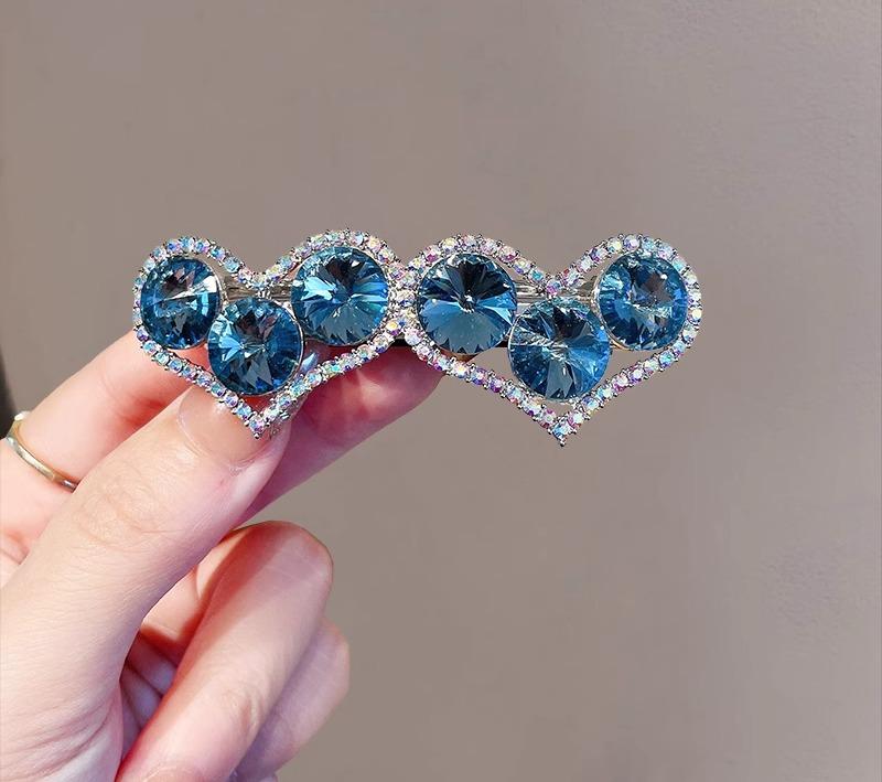 レディース ファッション 女性 かわいい おしゃれ 韓国 高級 ギフト プレゼント アクセサリー ジュエリー 髪飾り ヘア ラインストーン キラキラ クリスタル ハート クリップ ピン エレガント 後頭部 バレッタ 装飾｜YKC8