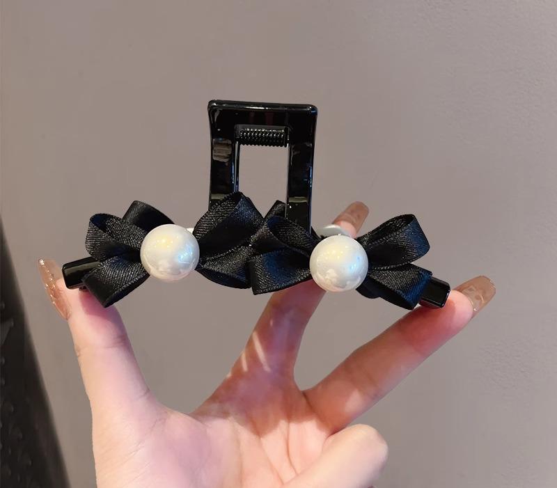 レディース ファッション 女性 かわいい おしゃれ 韓国 高級 ギフト プレゼント アクセサリー ジュエリー 髪飾り ヘア パール リボン クリップ シンプル 髪留め 装飾