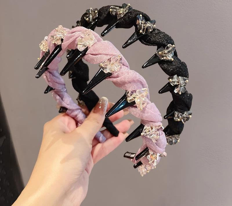 レディース ファッション 女性 かわいい おしゃれ 韓国 高級 ギフト プレゼント アクセサリー ジュエリー 髪飾り ヘア ラインストーン キラキラ クリスタル ヘッド バンド シンプル 洗顔 前髪 カチューシャ 装飾