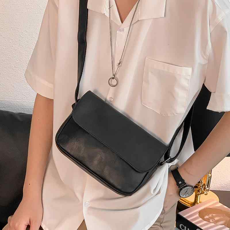 メンズ ファッション 春夏 秋　冬 かっこいい おしゃれ モテ 男性 紳士 バッグ 鞄 韓国 おすすめ レトロ ショルダー ジッパー 小型 スクエア カジュアル 斜め チェスト シンプル 高級 大容量