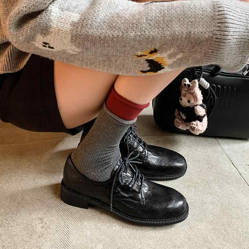置き目毛革 レディース 小皮鞋 なめし革 羊革 滑っこいシューズ なめし革 パンプス チャンキーヒール スクエアトゥ スピード競技繰り上げる はりつけ台編み上げ 心地よい 通学 履き分かりやすい 歩き分かりやすい  亭主もち靴 秋冬 春夏