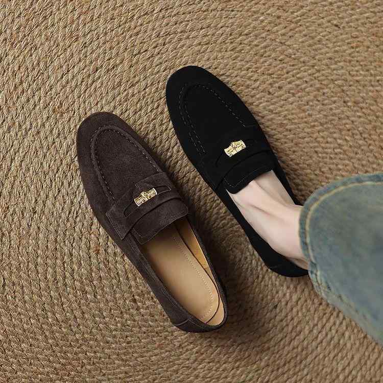 置き目毛革 レディース 心地よいシューズ 羊革 なめし革 スエードクロス パンプス 平べったい スリッポン モカシン ラウンドトゥ 金属元素部分品 靴 滑っこい  履き分かりやすい 歩き分かりやすい 亭主もち靴 オール時期