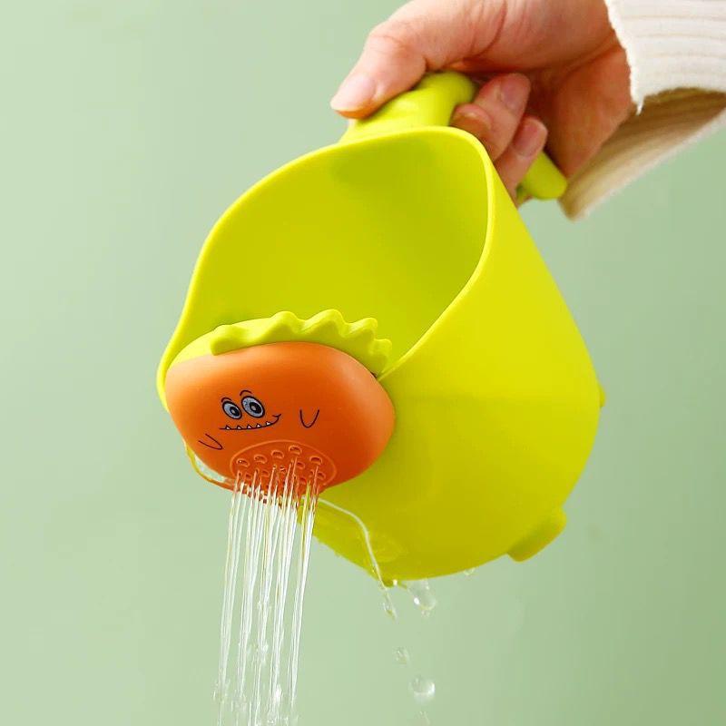 もの言う花 洗面備品 洗髪優勝杯 乳飲み子 水浴び物の具 水勺 シャワー優勝杯 愛くるしげ オレンジ色 サクラ色 黄色 緑であること3